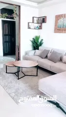  3 شقة العمر بين اديك ومفروشة كل اشي موجود ما في داعي تشتري اشي الصيف مكيفات الشتاء تدفئة مركزية
