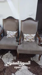  2 طقمين كنب زان 14 مقعد بحال ممتاز