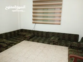  2 جنابي للبيع مستعمل بس نظاف تحتهم كمان وجوه قوالب