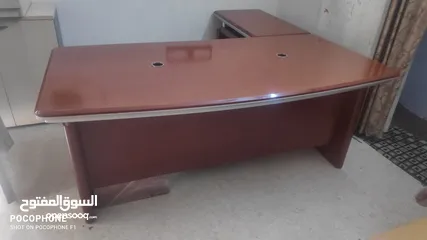  2 Manager Table (مدير مكتب طاوله )