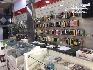  21 محل تجاري للبيع مجهز كامل موقع مميز ملاصق لمعرض شركة زين - شارع باب الواد - الوسط التجاري/ الزرقاء