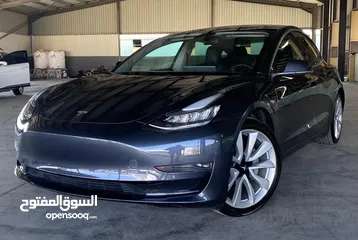  2 Tesla Model 3 Long Range (Autoscore B+ ) 2019