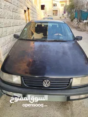  1 سيارة باسات بحالة جيدة
