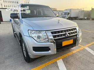  1 GCC Mitsubishi Pajero 2015 Model Family driven SUV 4 Wheel drive Car with cruise control