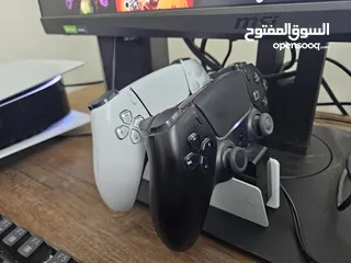  4 PS5 كامل مع ملحقاته