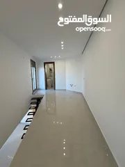  22 شقة طابقية طابق الثالث مع رووف وترس دوبلكس سوبر ديلوكس باجمل مناطق تلاع العلي