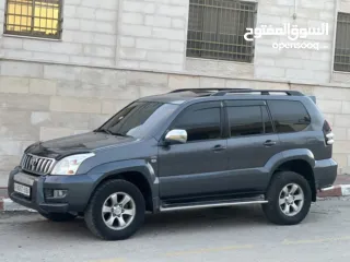  4 تويوتا لاند كروزر 2008
