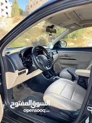  4 ميتسوبيشي اوتلاندر 2015 يد أولى بحالة ممتازة وفحص نخب وخالي من العيوب