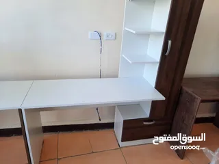  13 تشكيلة طاولات للعمل والدراسة تناسب الجميع مع إمكانية اختيار اللون والقياس حسب الطلب