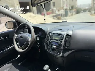  7 HYUNDA I30  2009 بسعر حرق ع الكاش فل مع فتحة سقف