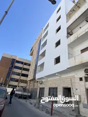  1 عماره 6 ادوار في شارع النصر مقابل مؤسسة المفط