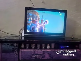  5 شاشه شارب 32 بوصه بحاله ممتازه وعلى الفحص