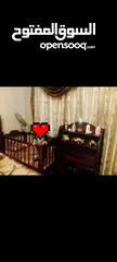  1 سرير اطفال مع خزانة للبيع