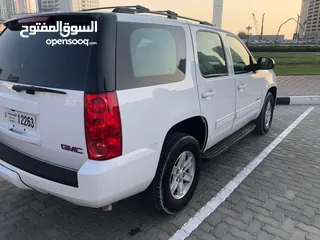  9 Gmc Yukon 2011 Good condition  only 198000 KM