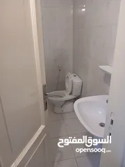  6 استوديو غرفة وصالة وحمامين وترث كبير