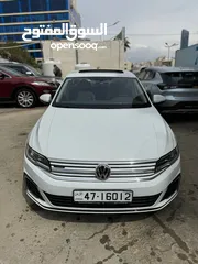  5 Volkswagen e-Bora 2020 فل كامل