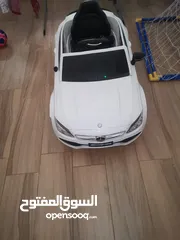  3 سيارة اطفال ميرسيدس (تحتاج بطارية) children’s mercedes car (needs battery)