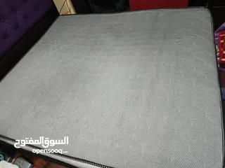  2 فرشة زنبركيه مجوز مستعمل الحاله ممتازه