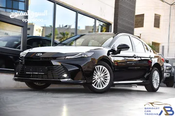  1 تويوتا كامري هايبرد   وارد الخليح  عداد زيرو 2025 Toyota Camry Hybrid HEV