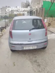  2 سياره فيات بونتو سبايس 2008 اصل اجار  مكسور عليها 3 سنين ترخيص  قير ماتور الف الف صلاه النبي