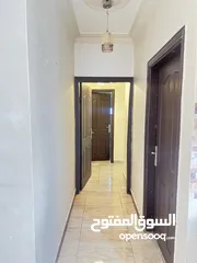  11 شقة للإيجار