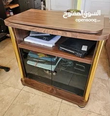  1 طاولة تلفزيون