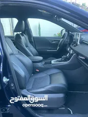  12 تويوتا راف 4 هايبر 2022
