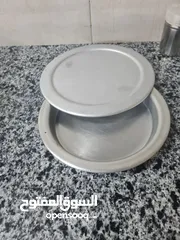  1 صدور المنيوم كنافة تقيل مقاس من من الداخل 18 سم ومن الخارج 23 سم  مع غطاء مستعمل نظيف جدا كأنهم جدد