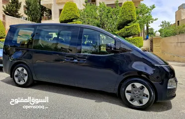 9 تأجير باصات سياحية عدة موديلات لحد عندك