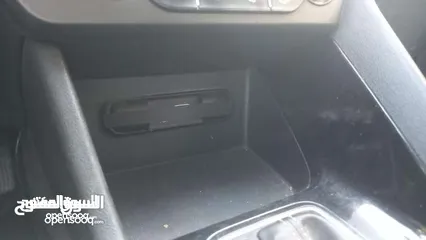  15 كيا نيرو لون كحلي فحص 2 جيد بسعر مغري قابل للبدل
