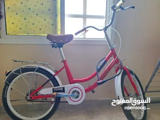  4 Female kids bicycle for 9 to 12 years old in good condition