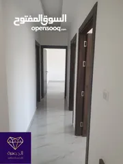  4 شقة أرضية فخمه ومميزة جديدة لم تسكن لقطه وبسعر مغري جداااا عرض خاص للبيع في أرقى مناطق خلدا