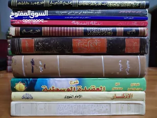  1 كتب للبيع بسعر 1دينار للكتاب