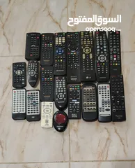  2 ريموتات متنوعة أصلي لشاشات والمسجلات صوتيات وموجود غطي سماعات كينود بيضوي كينود بيونير سوني JVC