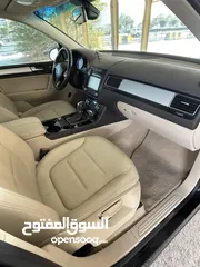  12 Volkswagen Touareg model 2015