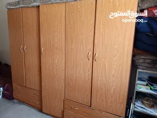  1 خزانه ملابس نوعية ممتازه