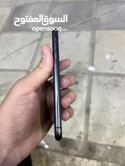  4 للبيعiphone 11