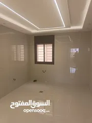  2 شقة شبه ارضية للبيع بسعر مغري مدينة الشرق