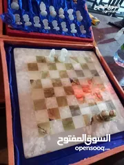 2 شطرنج رخام أنتيكا قديمة جداً بحالة الوكالة
