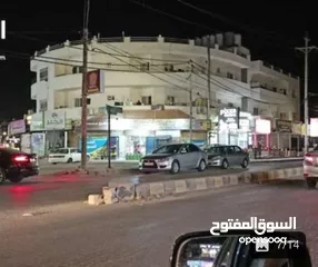  11 محلات / مكاتب / شقق مميزة مع بلاكين للايجار بحي الهاشمي
