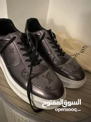  2 Louis Vuitton Rivoli Sneakers