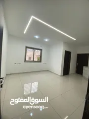  3 مكتب مميز جدا