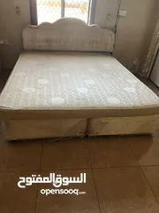  2 سرير لشخصين بحالة ممتازة