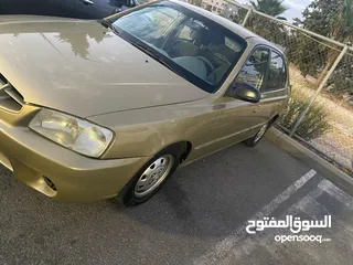  3 هيونداي أكسنت لون ذهبي مميز موديل فيرنا