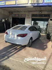  3 أوبل استرا