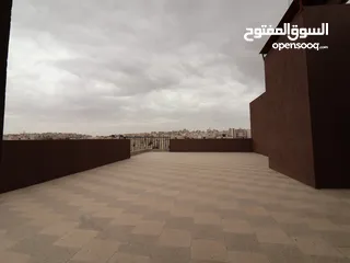  26 شقة دوبلكس طابق أخير مع روف مساحة (215)م الداخلي (100)م الخارجي في أرقى مناطق (أم حجير) شفا بدران