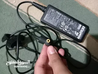  1 شاحن lenovo اصلي