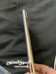  5 ايفون اكس اس ماكس مستعمل بحالة جيدة جداً وبسعر جداً مناسب 256 جيجا