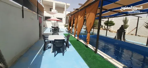  3 شاليه ومزرعة الجمل  مادبا - خربة المخيط - غرب الجامعة الالمانية .............................
