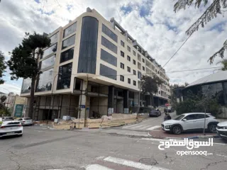  6 محل جديد للبيع شارع حيوي وتجاري